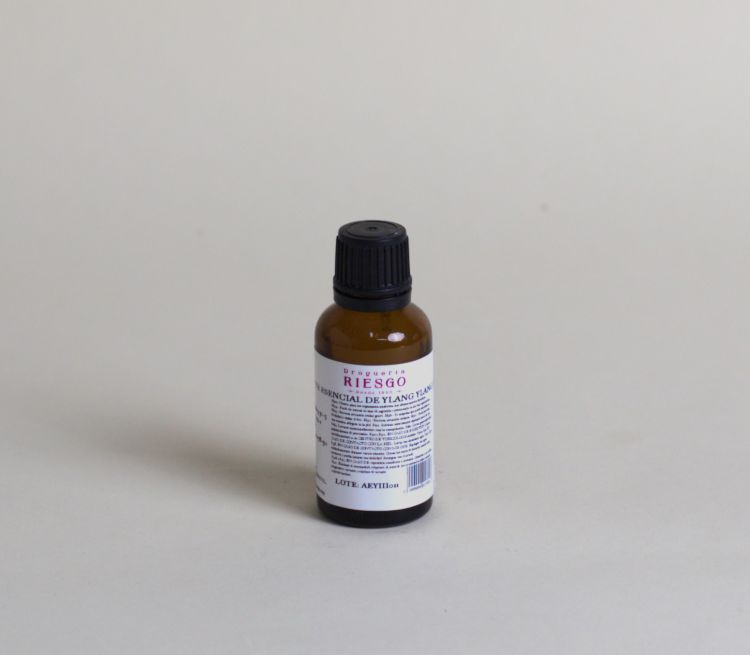 Aceite Esencial de Ylang Ylang lll